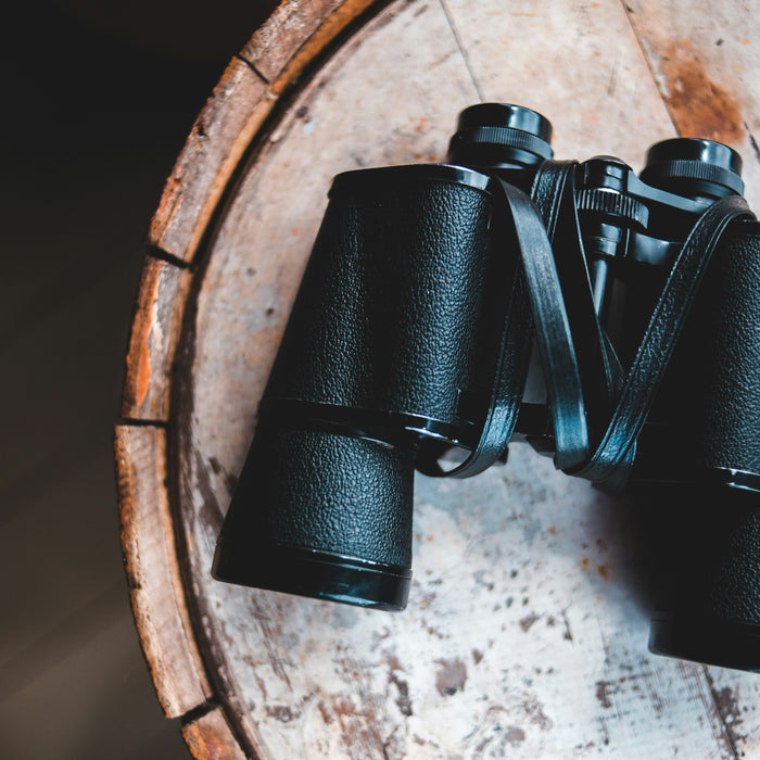 How to adjust binoculars
