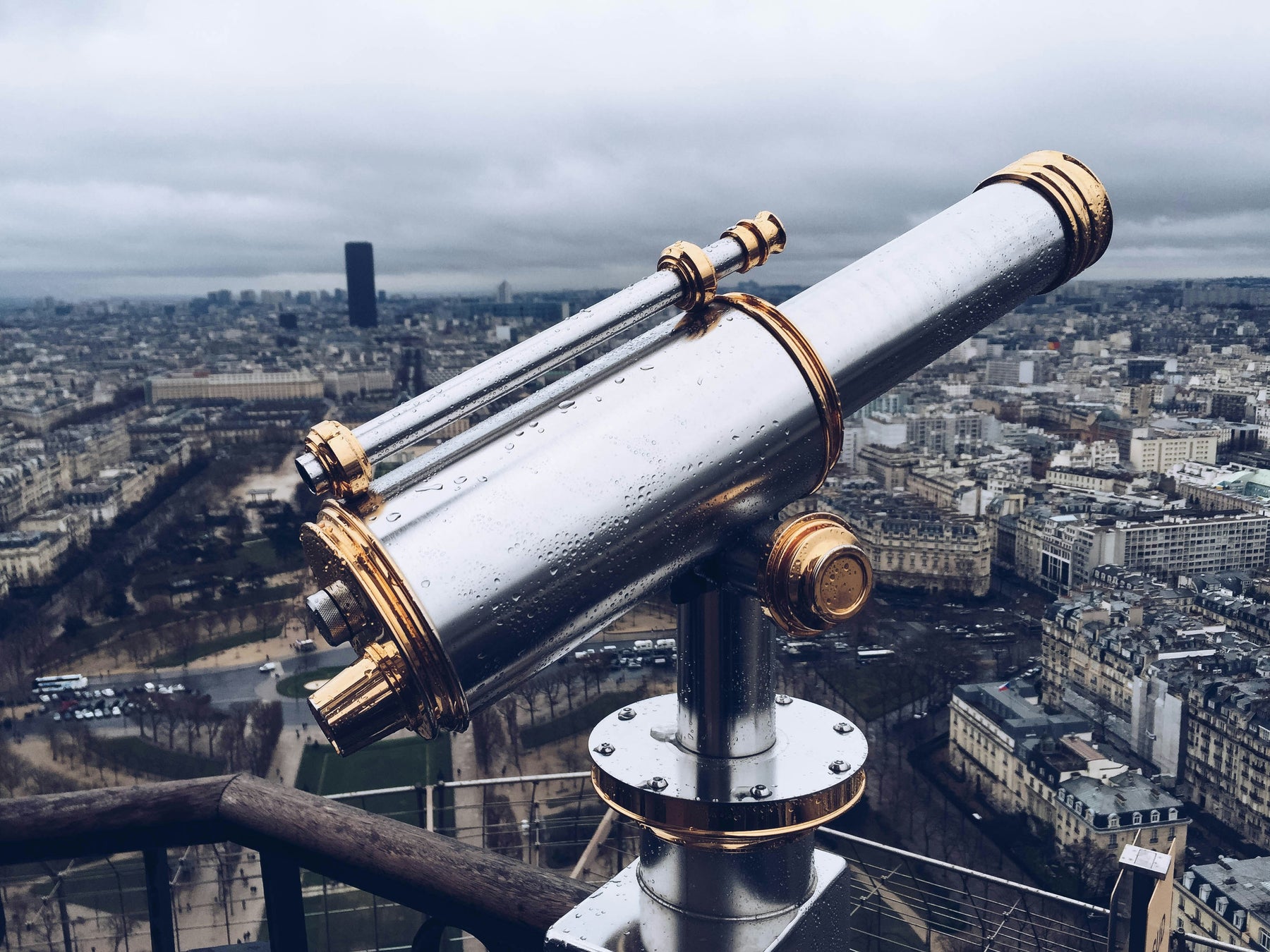 How to Use a Refractor Telescope