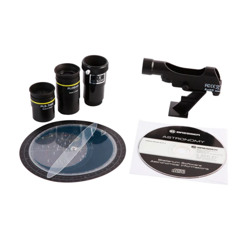 National Geographic CF700SM 70mm Refractor Telescope accessories.