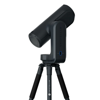 Unistellar ODYSSEY PRO Smart Telescope slightly facing to the right and pointed to the sky. 